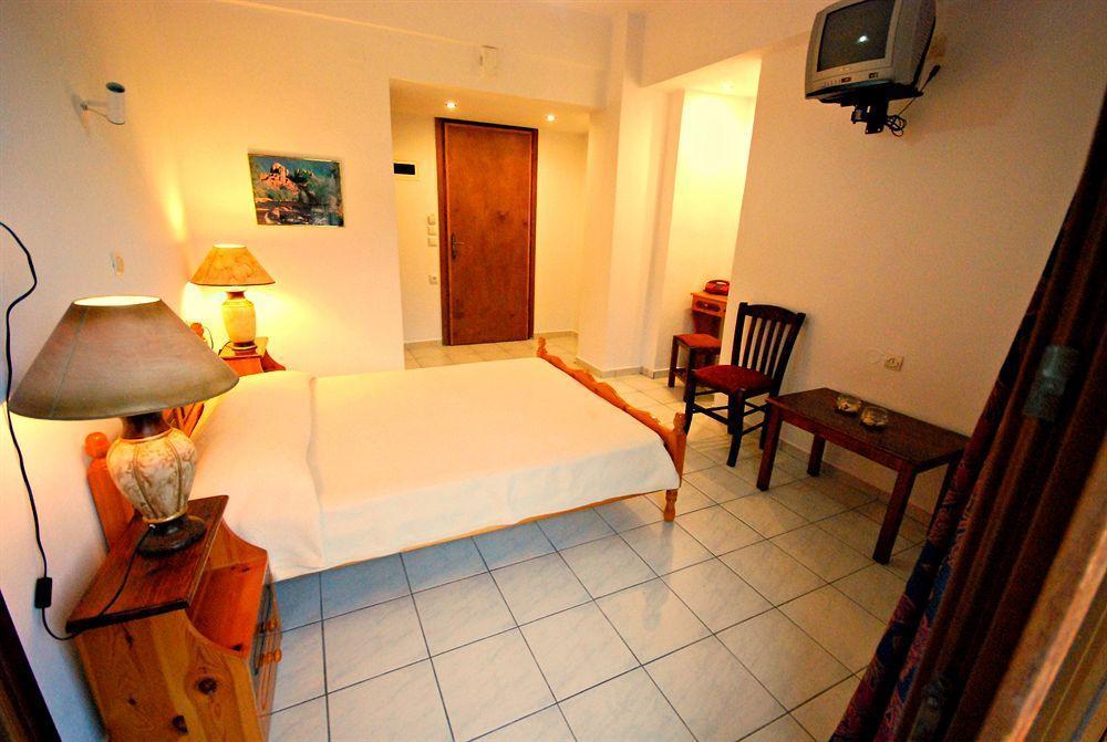 Hotel Agnadi - Horefto المظهر الخارجي الصورة