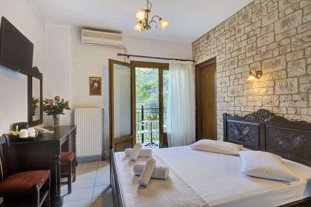 Hotel Agnadi - Horefto الغرفة الصورة
